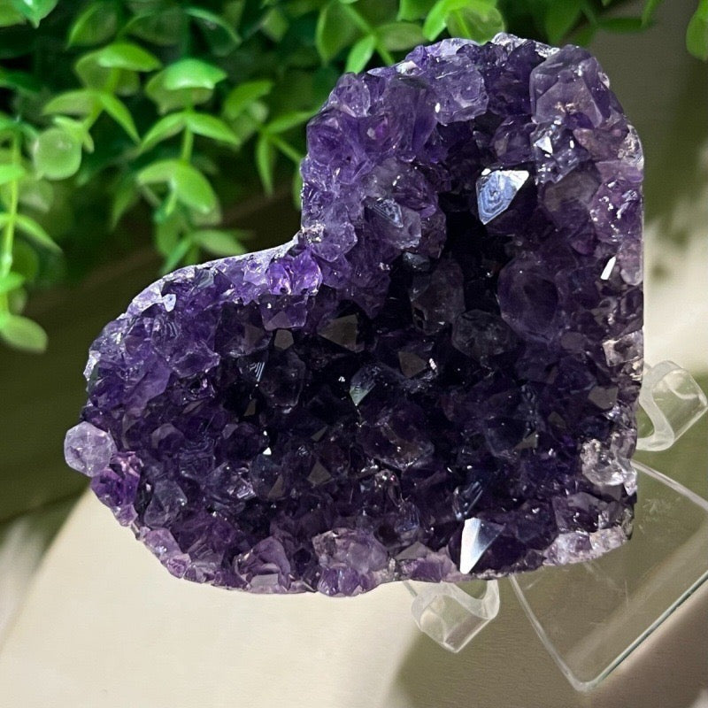 Natural Uruguay Amethyst Geode Heart-Shaped Display | Healing Crystal & Gift Idea